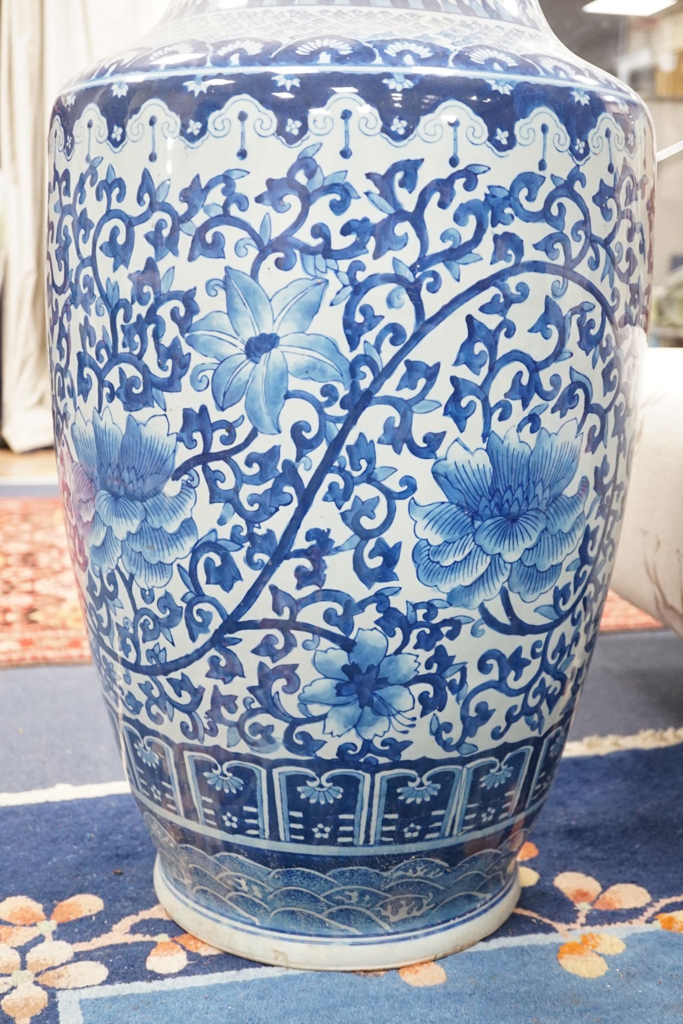 A large Chinese blue and white vase 92cm